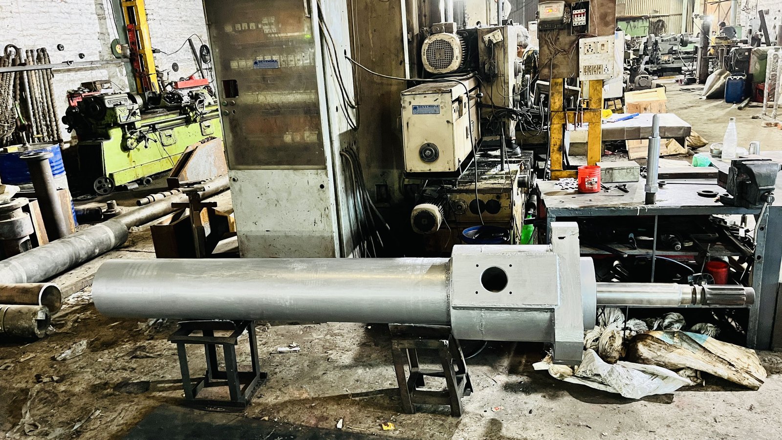 Screw Barrel view 2